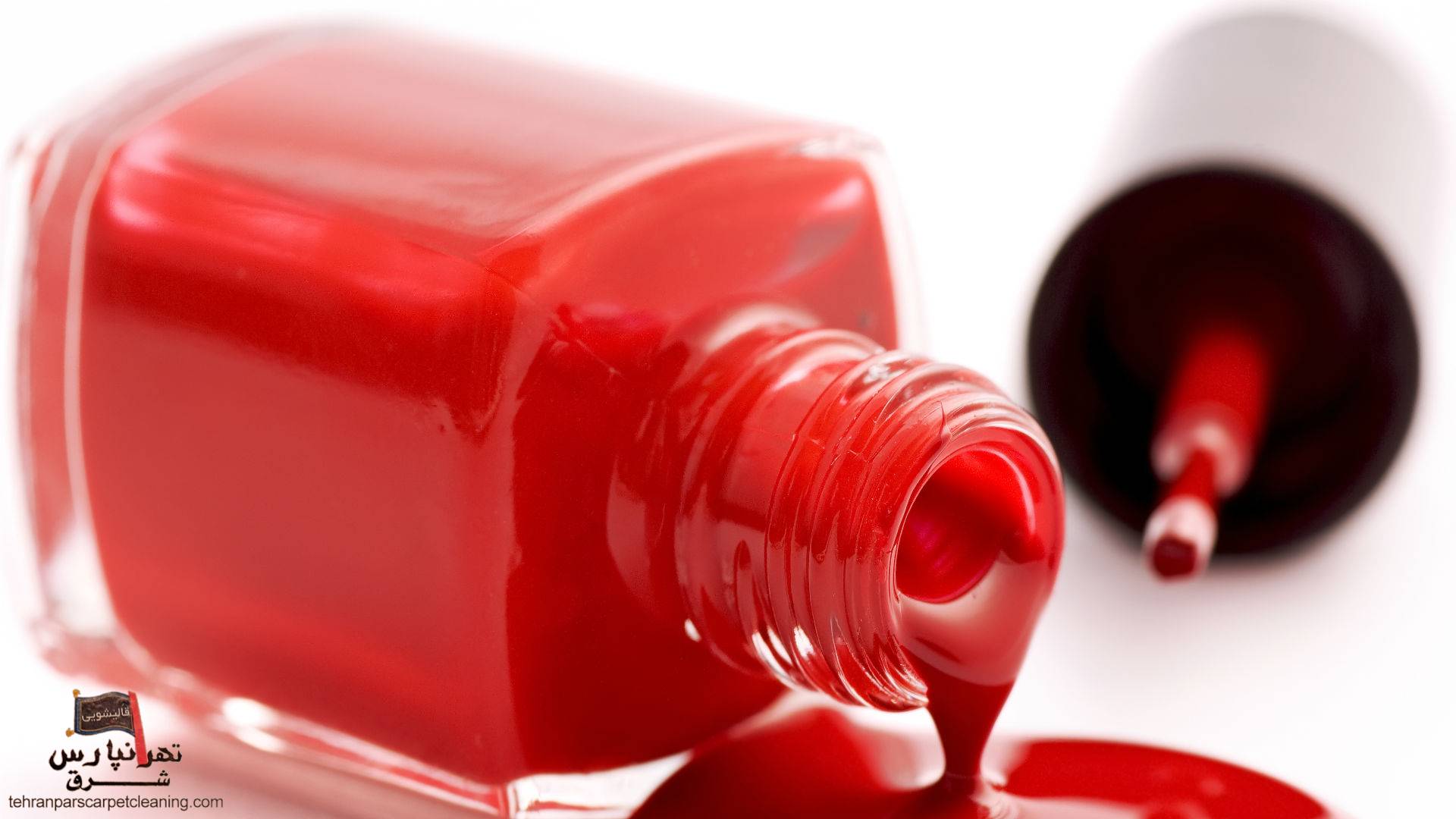  لاک ناخن روی فرش