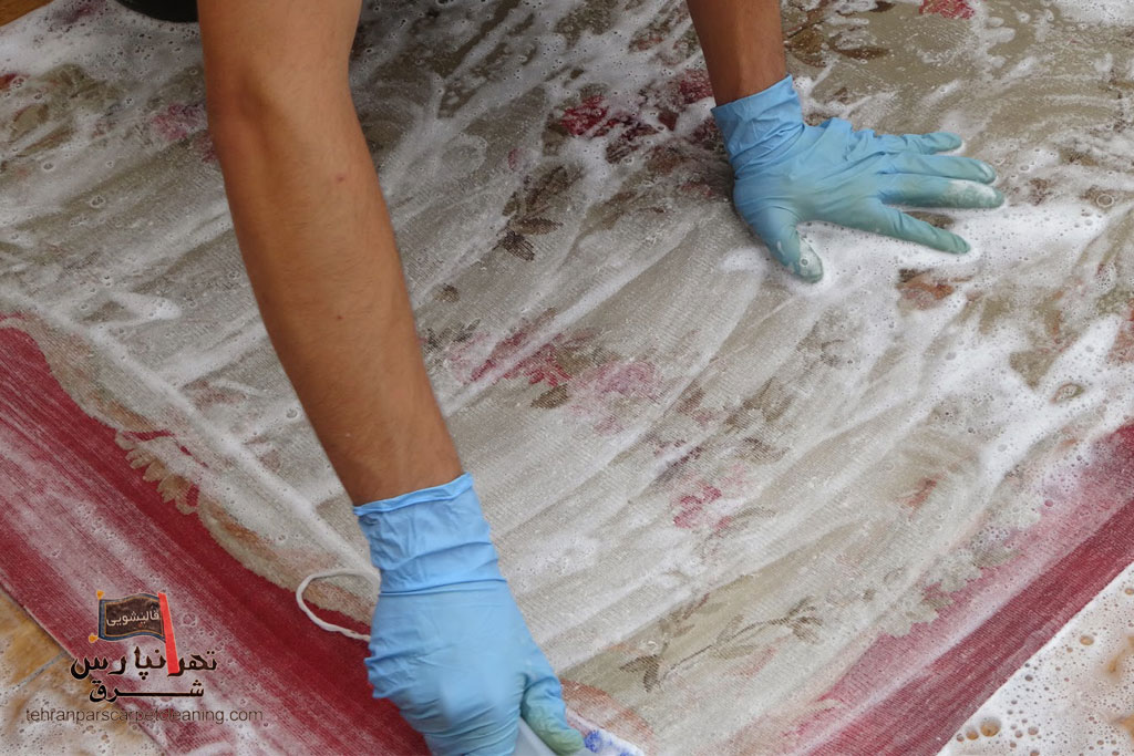 قالیشویی تخصصی فرش های دستباف تمام ابریشم در تهرانپارس