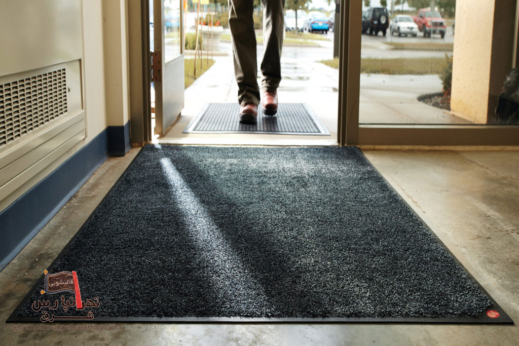 نور خورشید و رنگ‌پریدگی