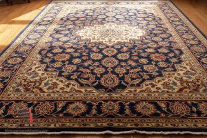 چگونه از کیفیت رنگ فرش در طول زمان محافظت کنیم؟