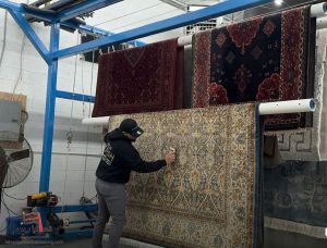 رفوگری و لکه‌گیری فرش در قالیشویی تهرانپارس شرق – تضمینی و حرفه‌ای